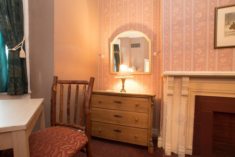 Biltmore Suites Hotel photo 18