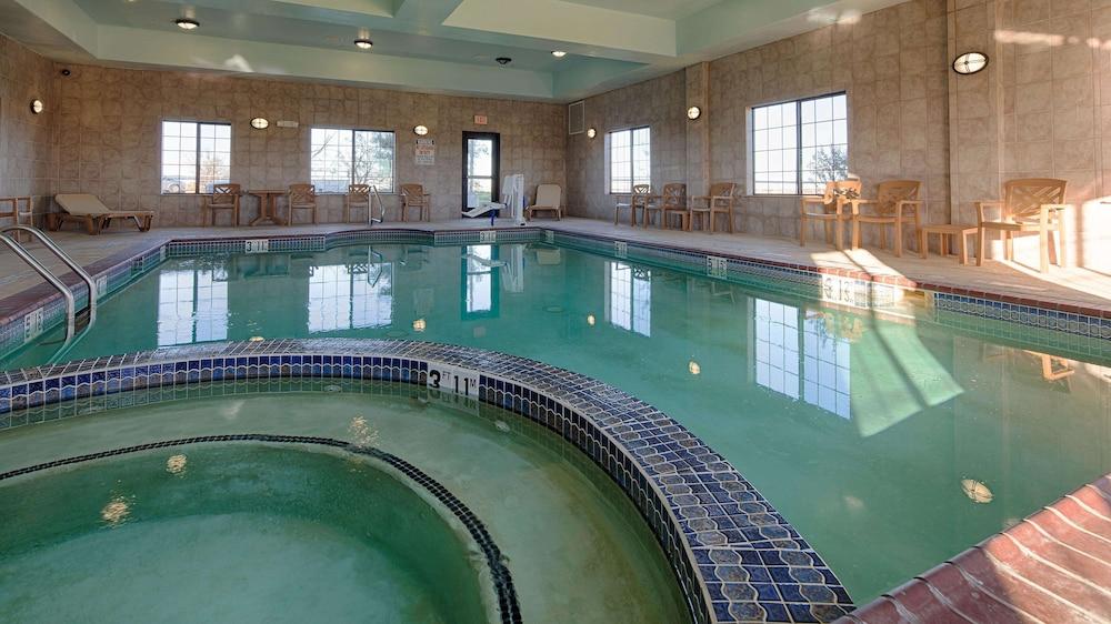 Best Western Henrietta Inn & Suites photo 11