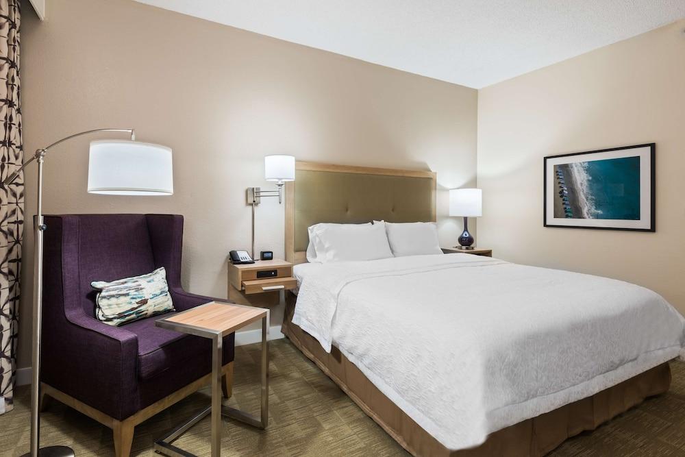 Hampton Inn Bonita Springs/Naples-North photo 5