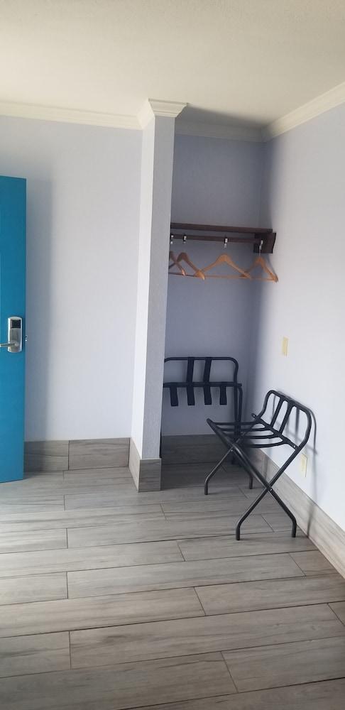 Carrizo Executive Inn photo 7