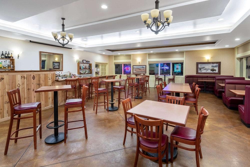 Inn at Lander, Travelodge by Wyndham photo 63