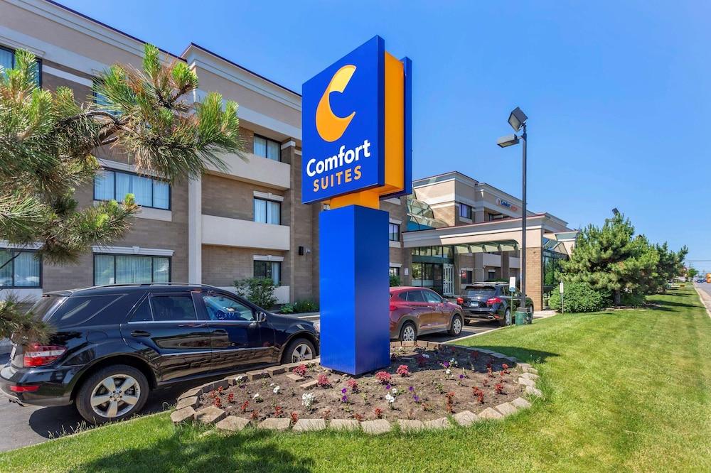 Comfort Suites Oakbrook Terrace near Oakbrook Center photo 44