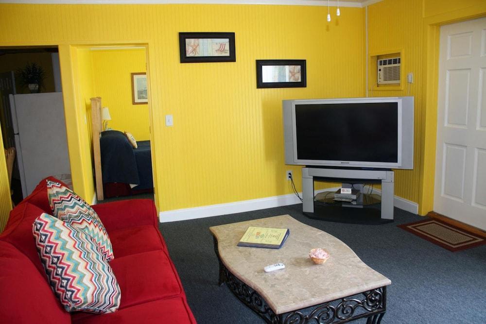 Barefoot Bay Resort & Marina photo 28