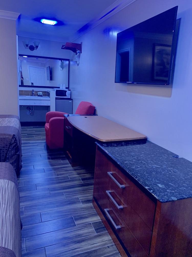 Mesa Motel photo 5