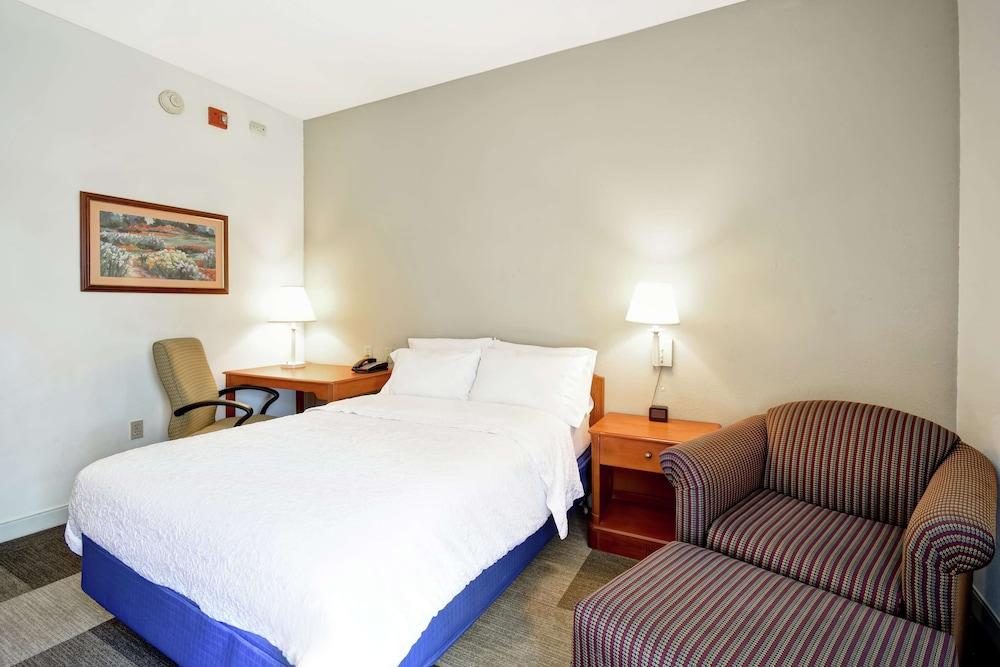 Comfort Inn & Suites Mt. Holly - Westampton photo 19