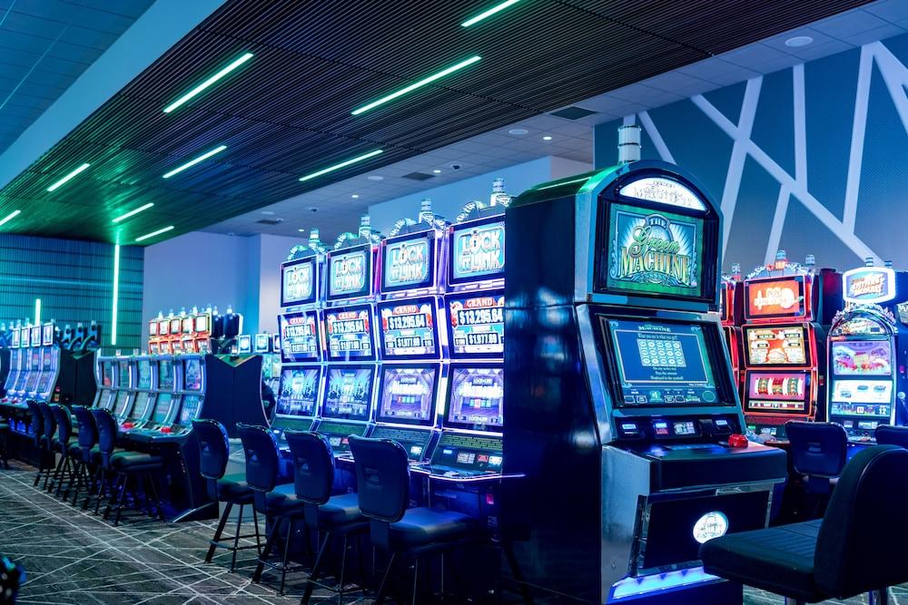 Royal River Casino and Hotel photo 34
