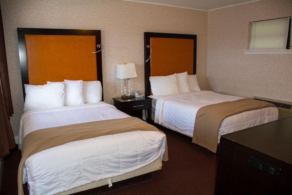 Atlantic Inn & Suites photo 29