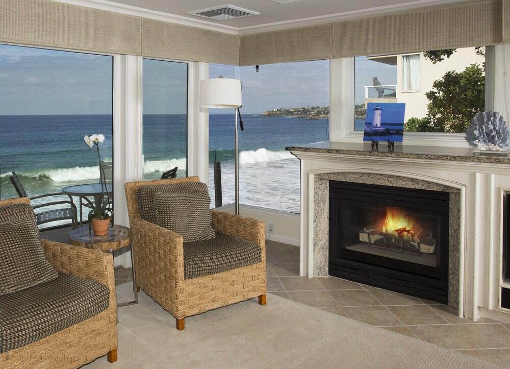 Sunset Cove Villas in Laguna Beach photo 24