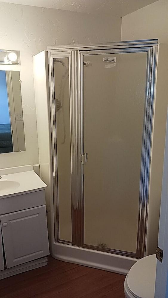 DB Botique and Cabins photo 15