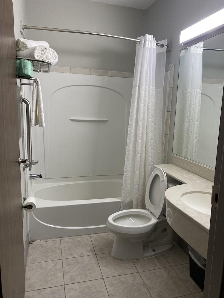 Crystal Inn photo 12