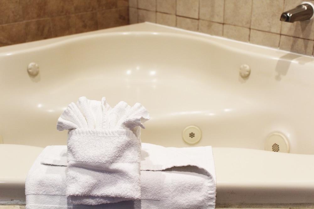 Hotel Iris - San Diego photo 11