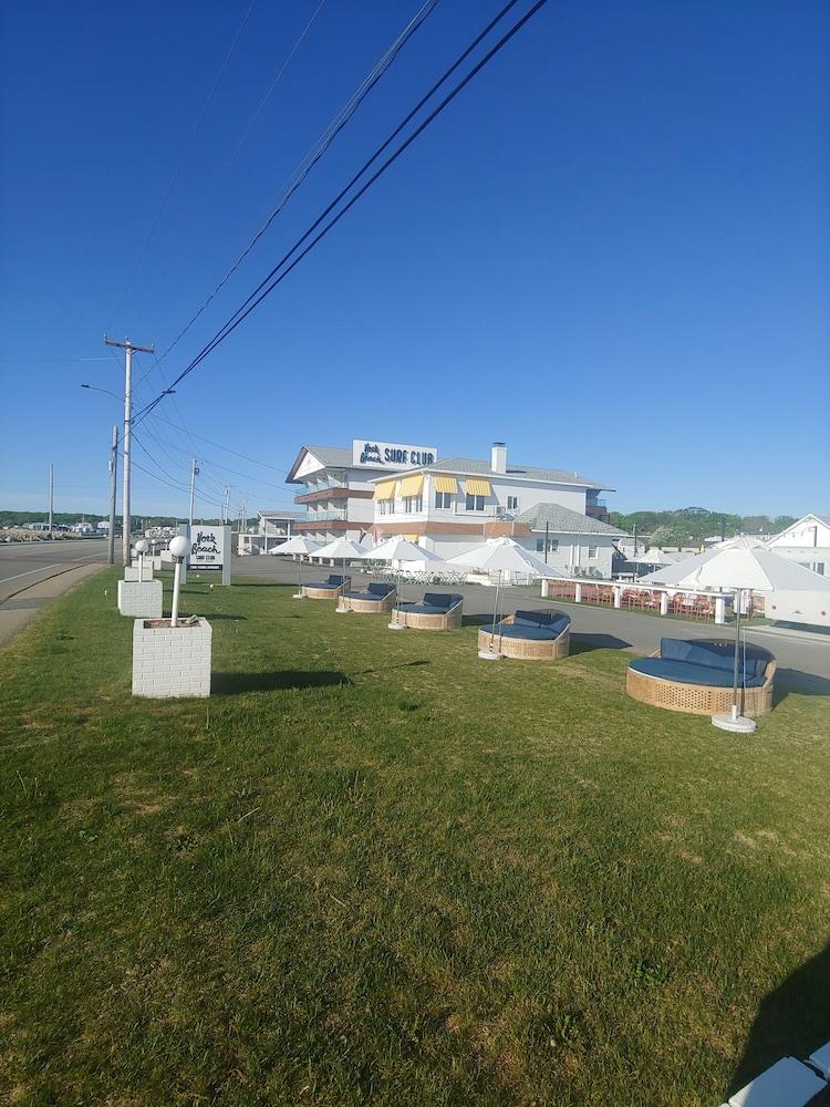 York Beach Surf Club photo 22