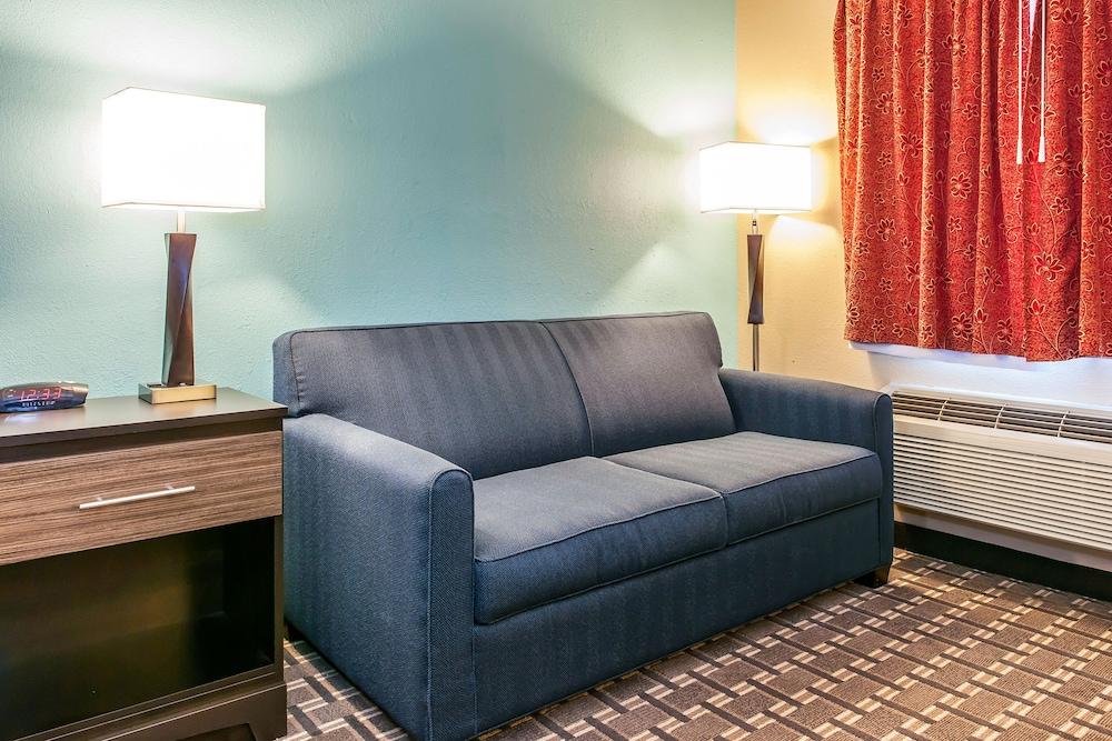 Quality Inn Findlay photo 16