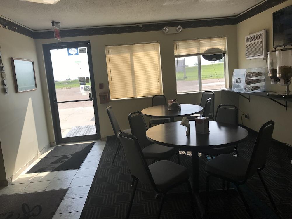 Smart Choice Inn photo 5