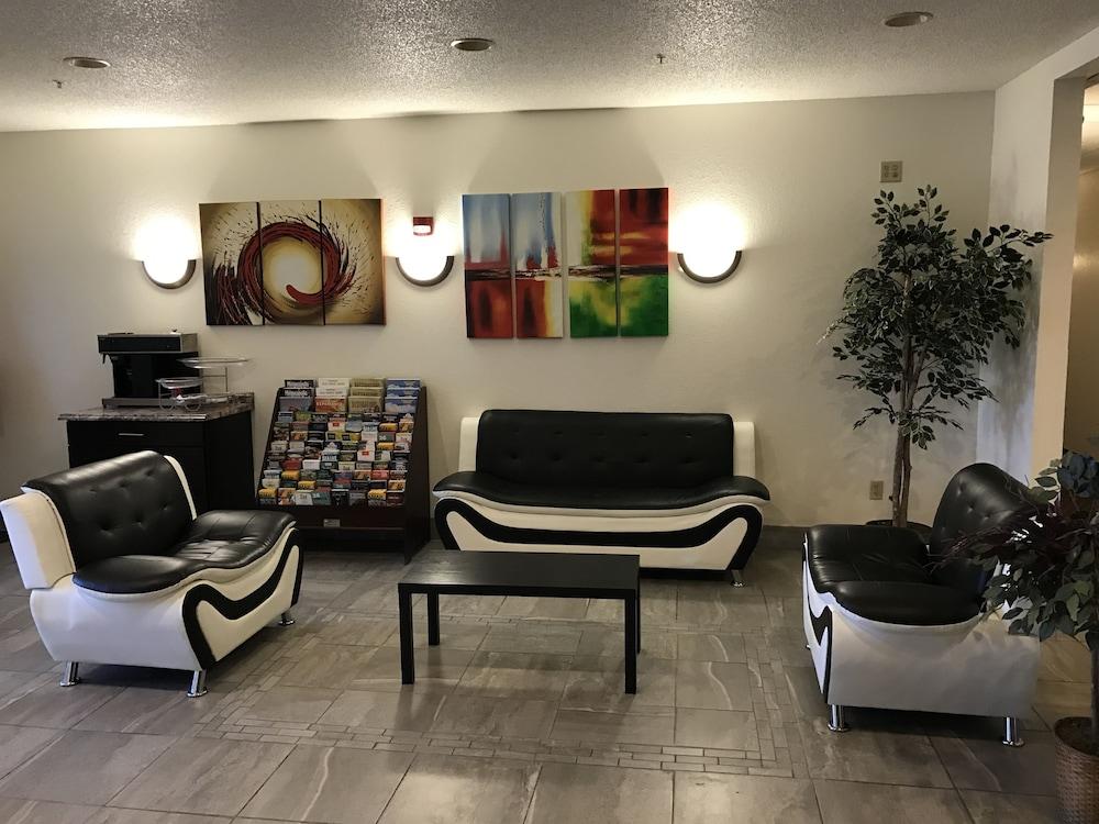 Sandalwood Studios & Suites photo 10