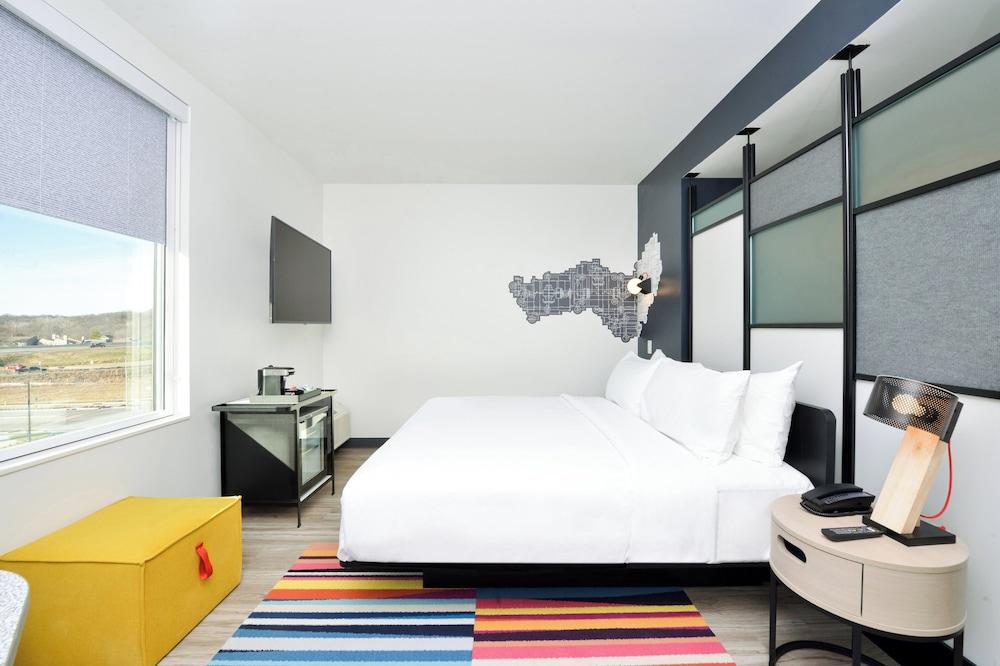 Aloft North Kansas City photo 3