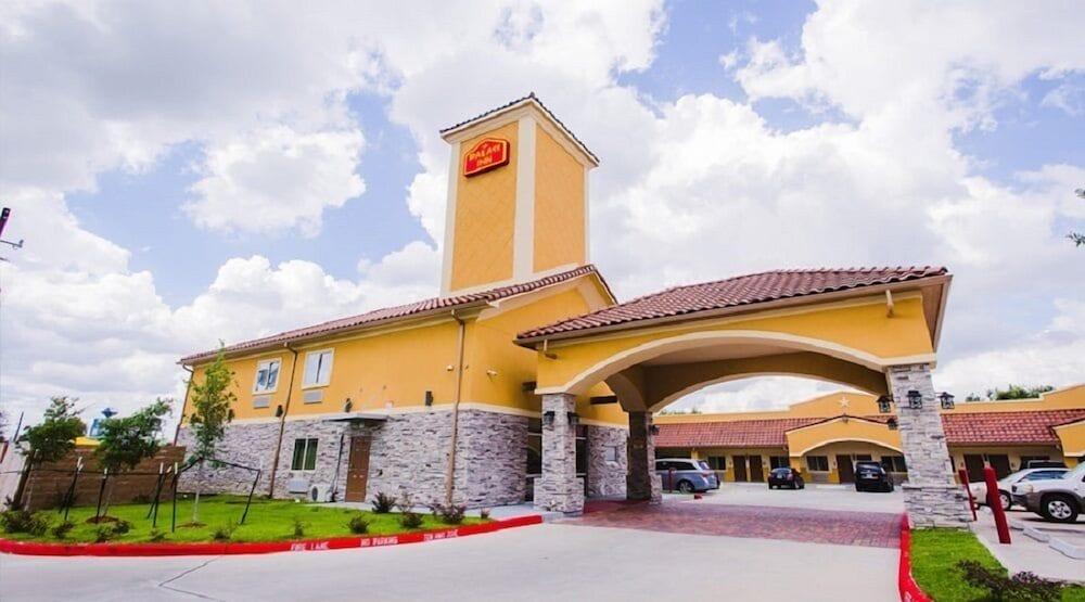 Palace Inn Beltway 8 & Veterans Memorial photo 1