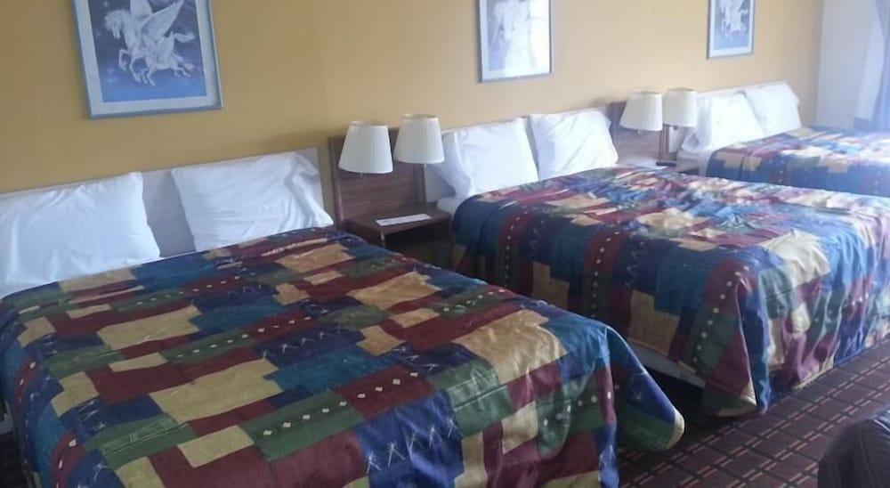 XIT Ranch Motel photo 9