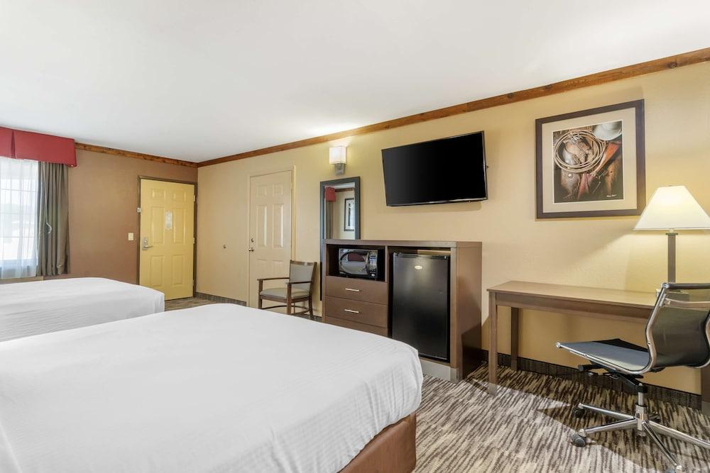 Best Western Windwood Inn & Suites photo 7