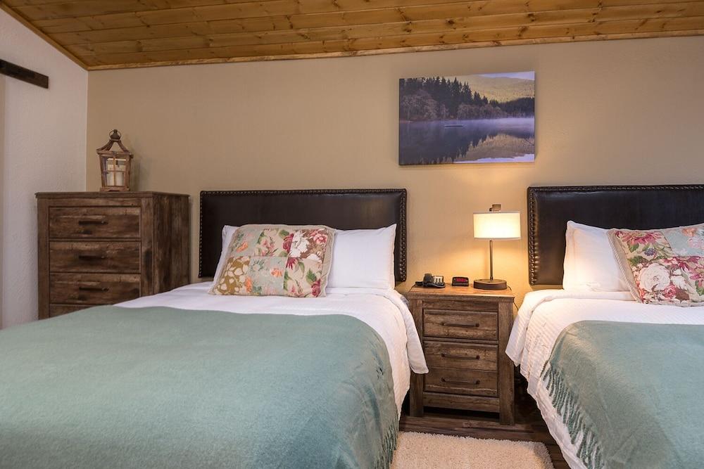 Woodland Inns photo 51