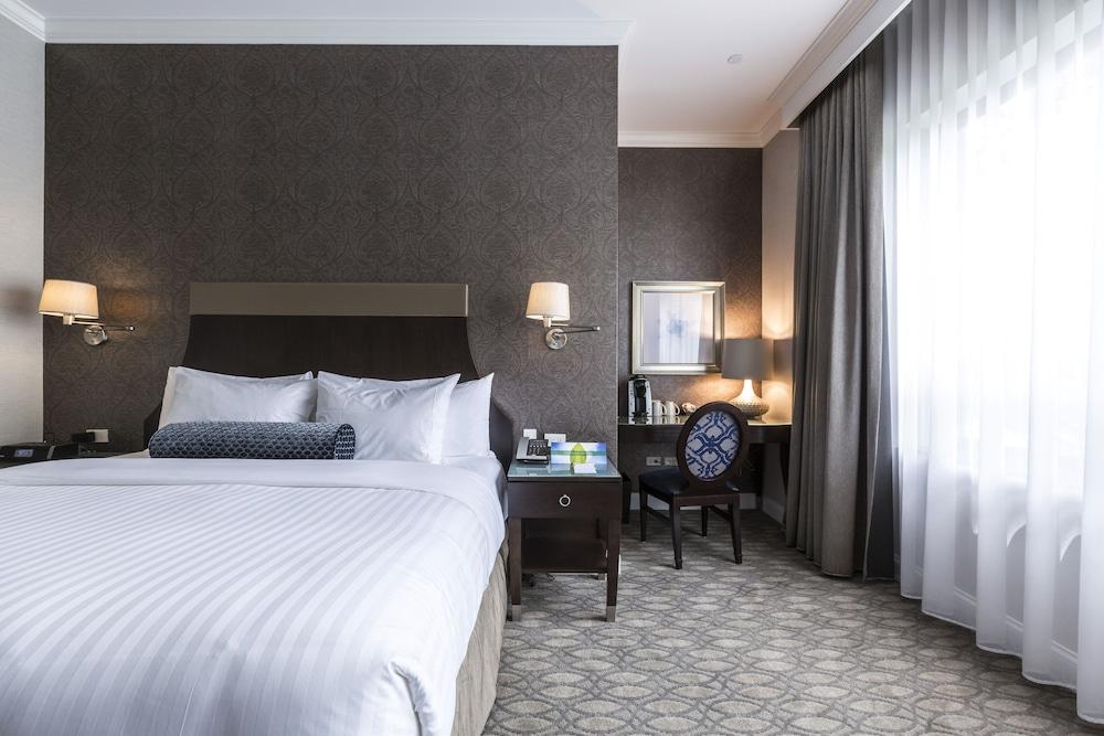 La Banque Hotel photo 23