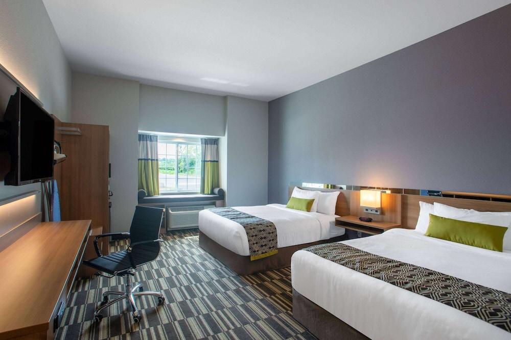 Microtel Inn & Suites by Wyndham Liberty/NE Kansas City Area photo 10