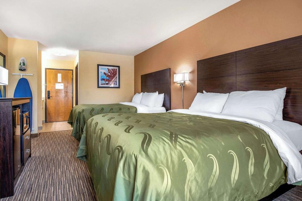 Quality Inn & Suites Brandenburg - Fort Knox photo 37