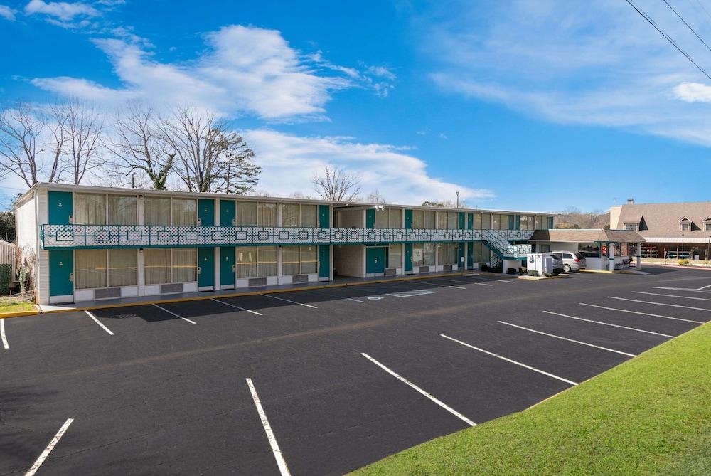 Econo Lodge Clemson - University Area — hotel in Clemson