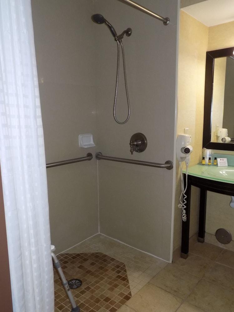 Rodeway Inn photo 3