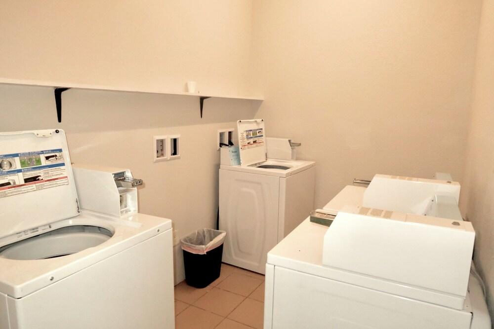 Studio 6 Elkhart, IN- Kitchenette Rooms photo 20