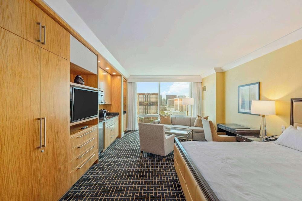 Trump Condo Hotel in Vegas photo 3