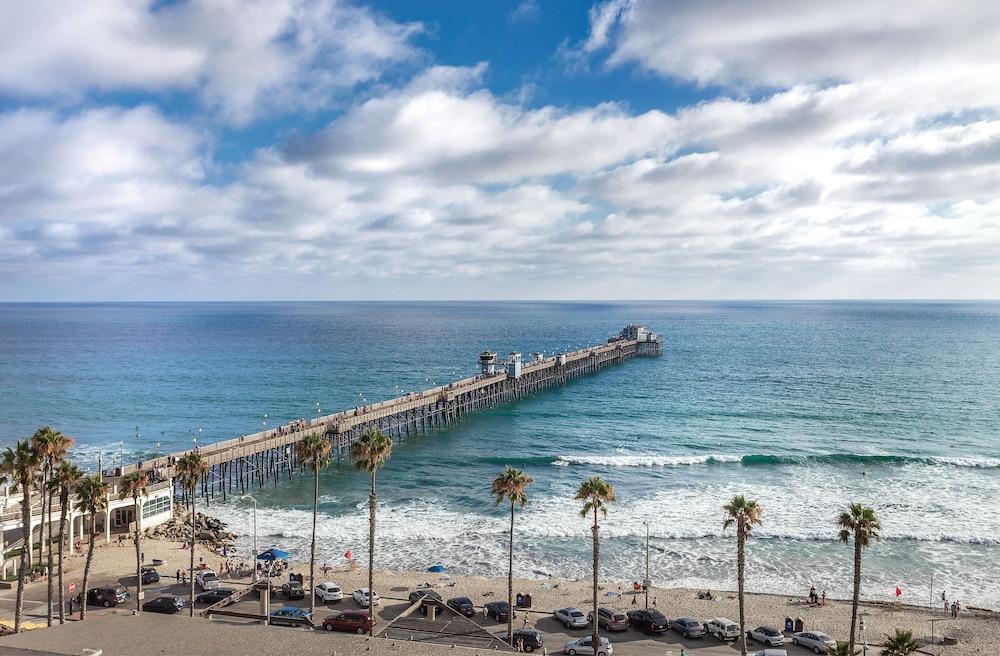 Club Wyndham Oceanside Pier photo 7