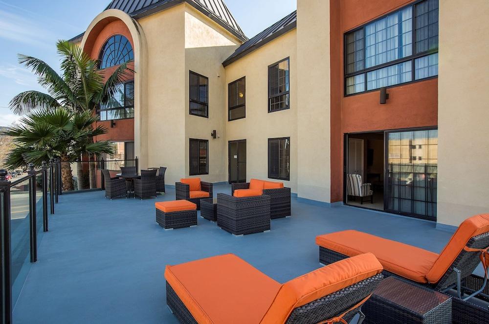 Coast Burbank Hotel photo 42