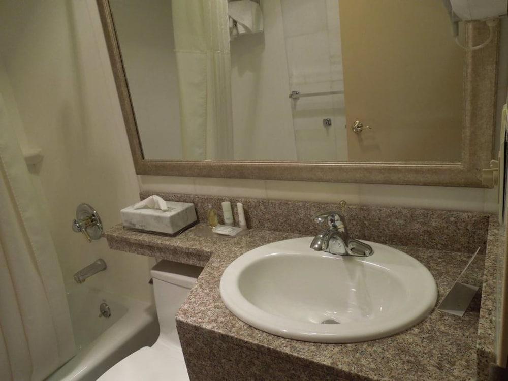 Lex View Inn at JFK Airport photo 6