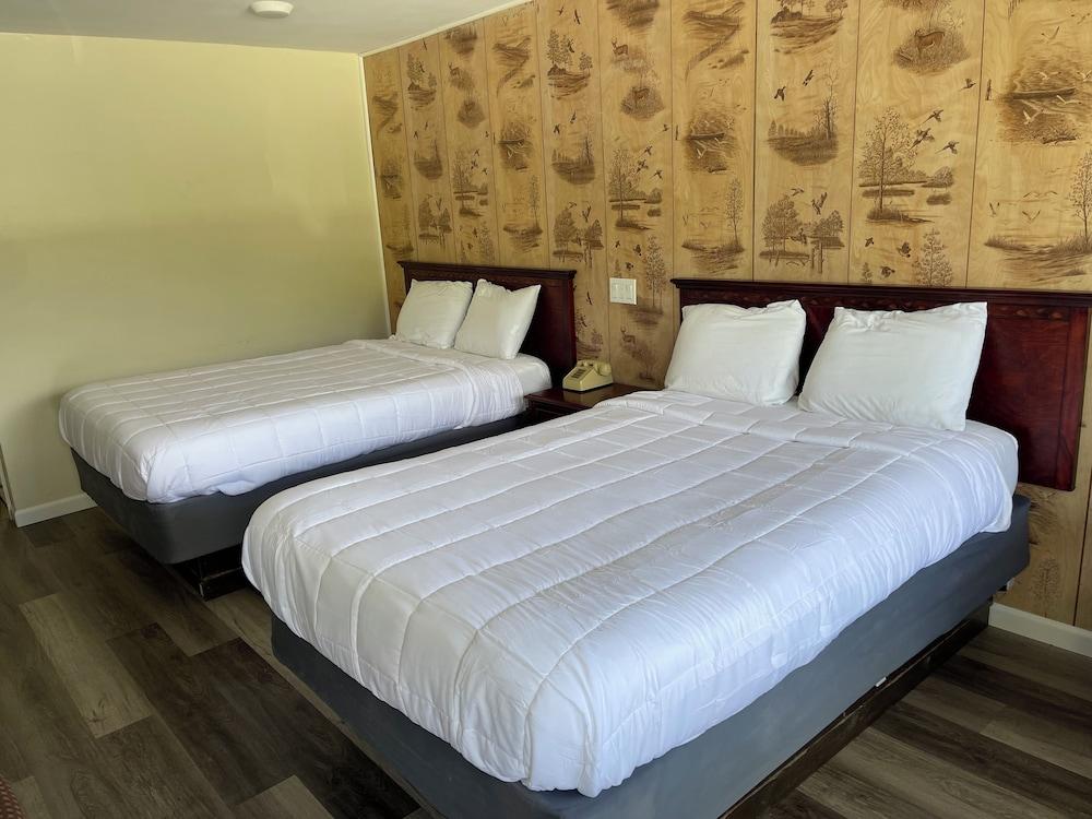 Paramount Motel photo 5