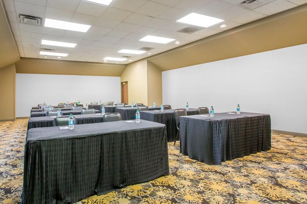 Best Western Courtview Hotel photo 33