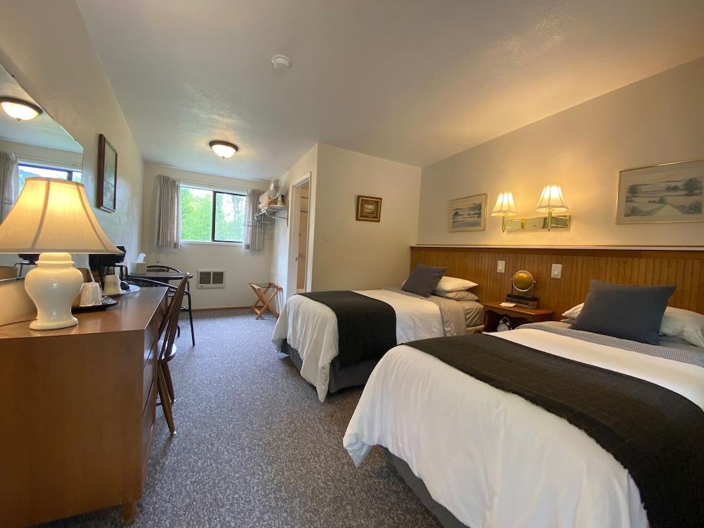 Emerald Valley Inn photo 8