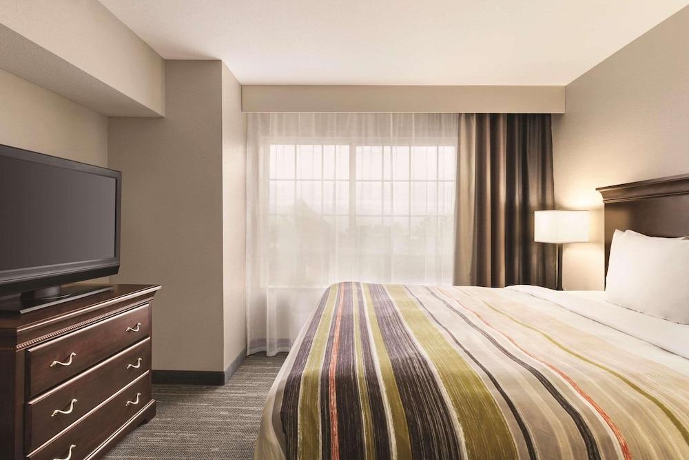 Spark by Hilton Homewood Birmingham photo 6