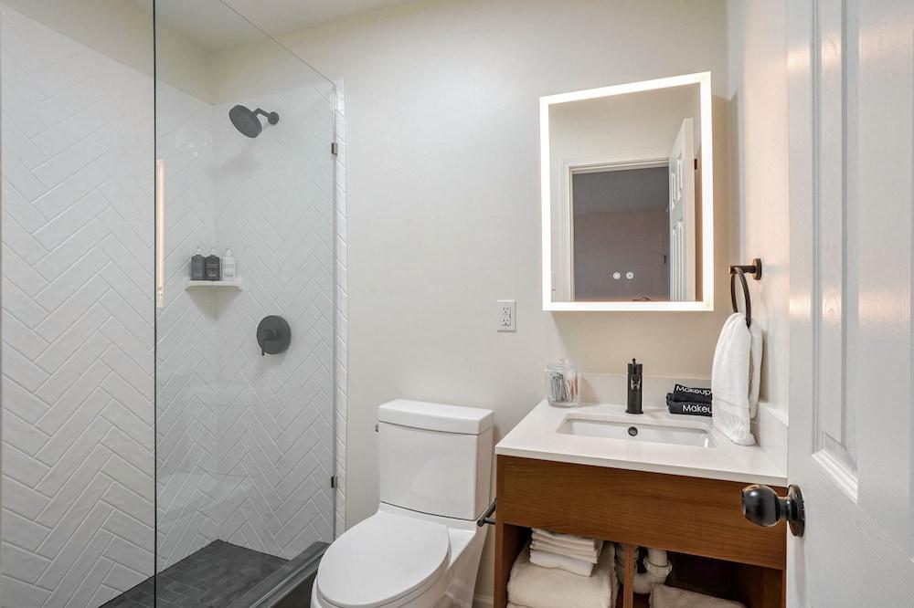 Redamo Suites photo 30