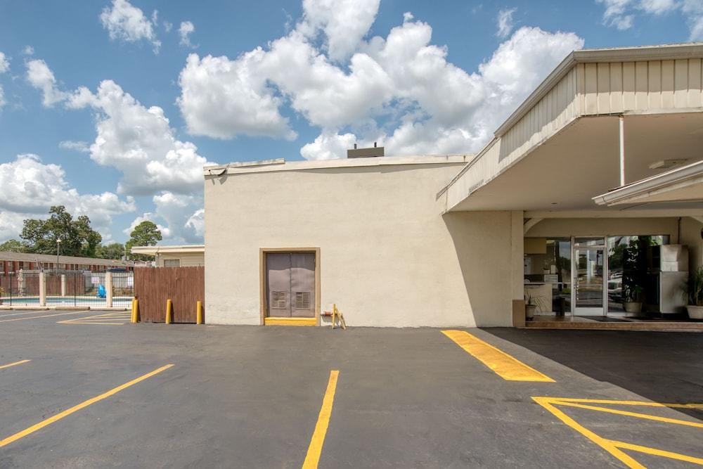 OYO Hotel Alexandria LA - Hwy 165 photo 17