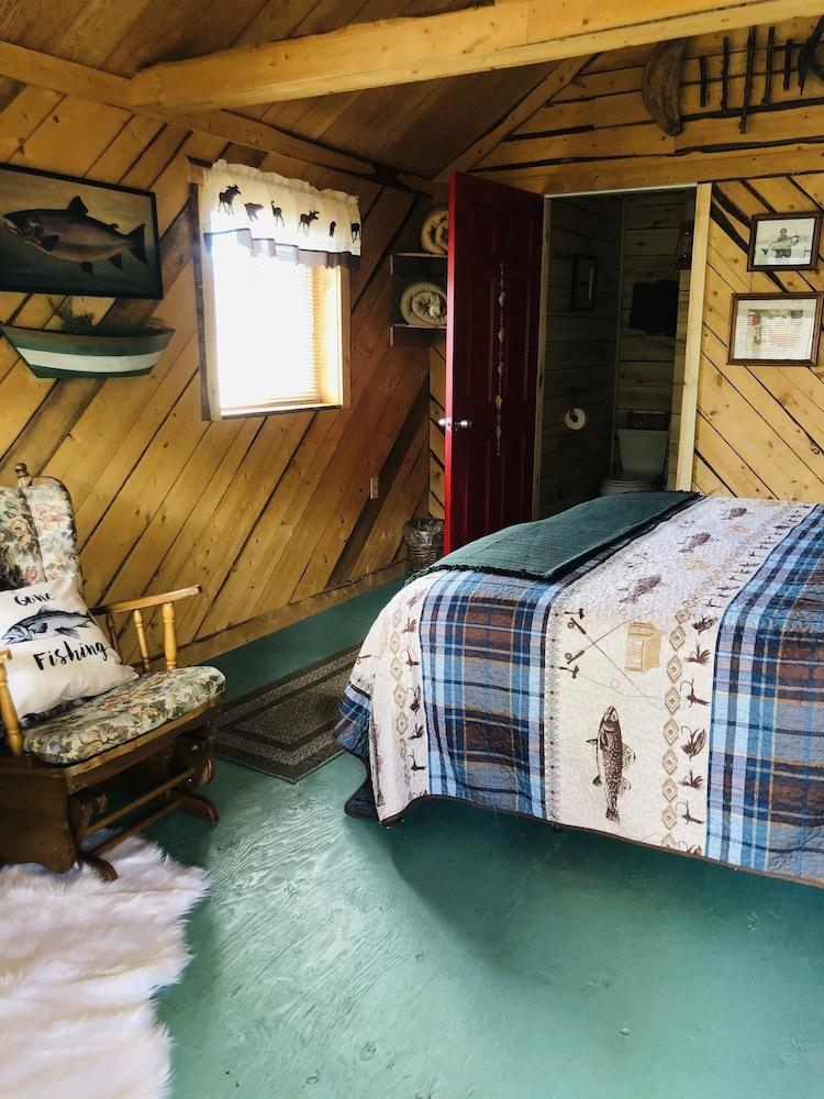 Wrangell Mountain Lodge photo 36