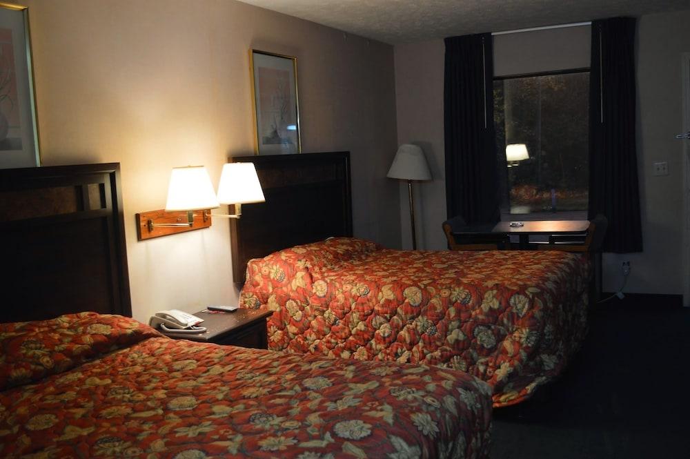Economy Inn photo 5