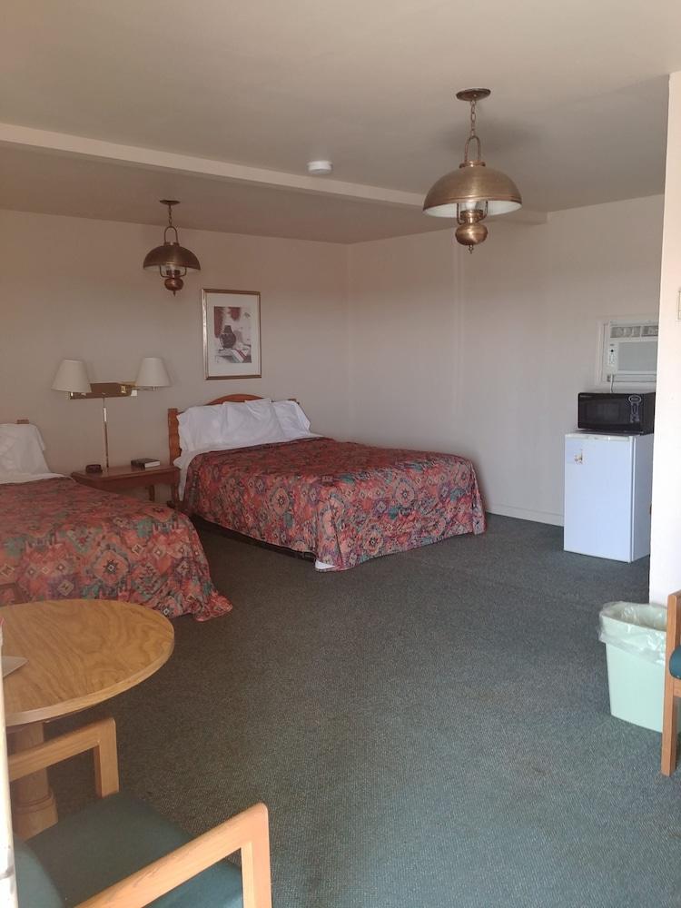 Cactus Inn photo 6