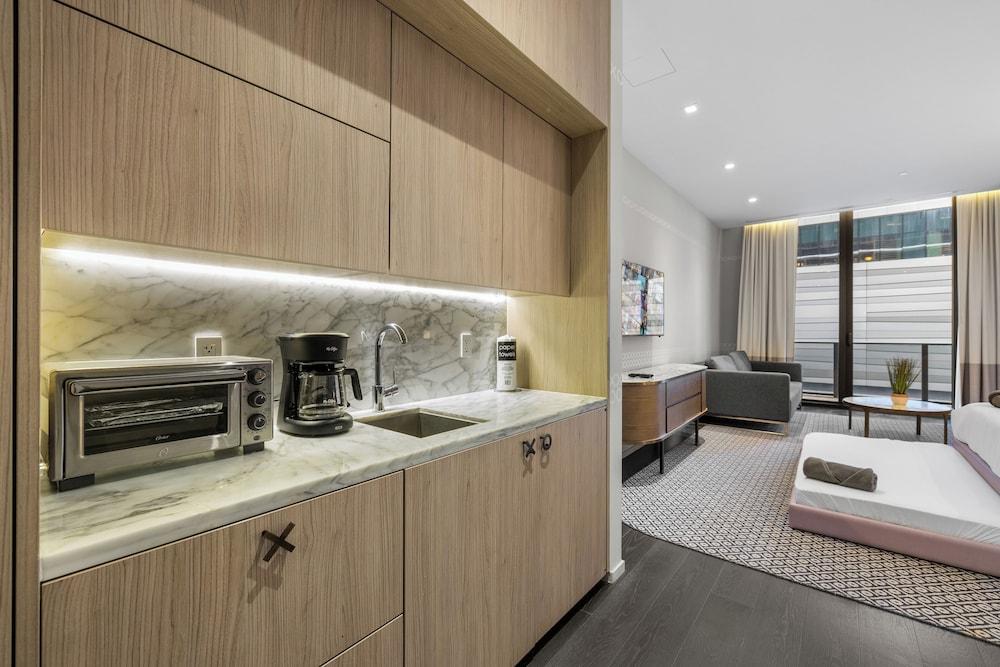 SLS Lux King Suite photo 21
