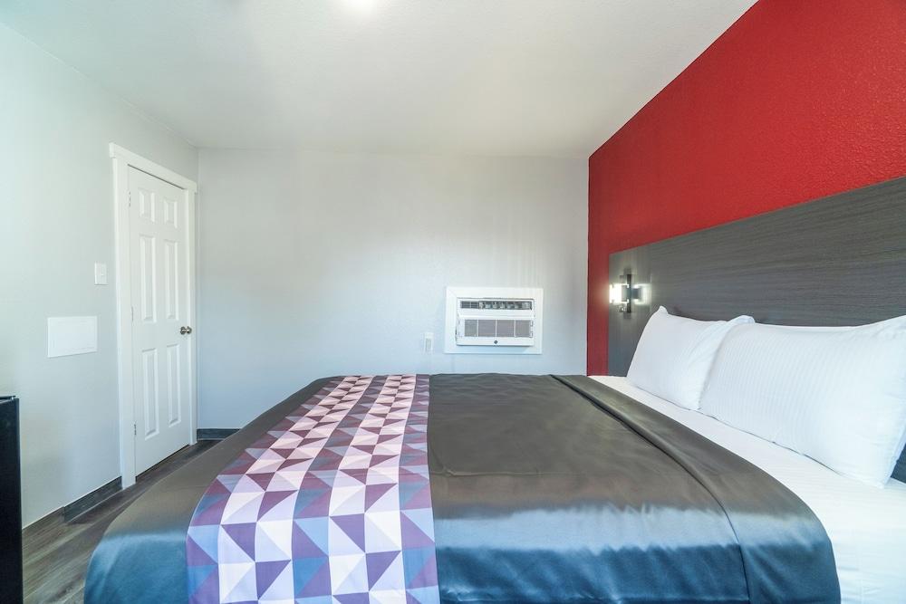 Royal Inn by OYO photo 73