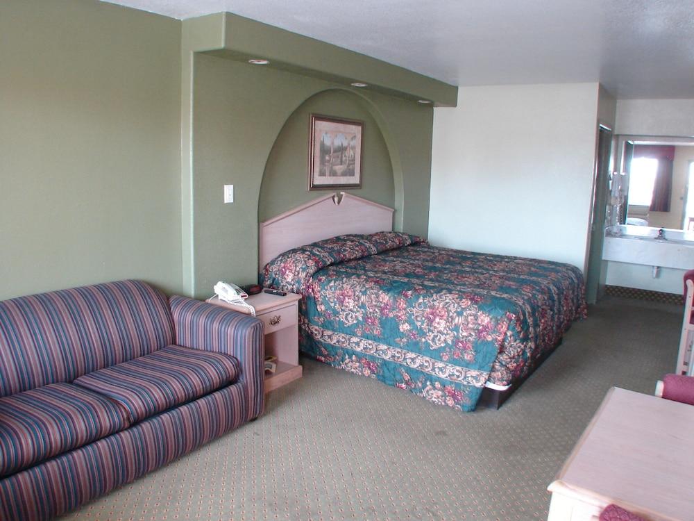Budget Inn photo 5