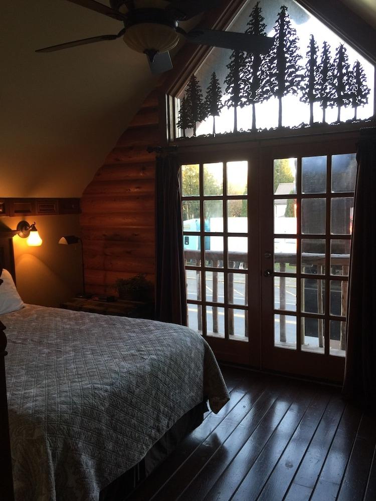 Sumas Mountain Lodge photo 5