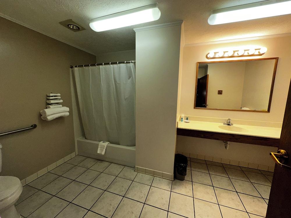 Westgate Inn photo 12