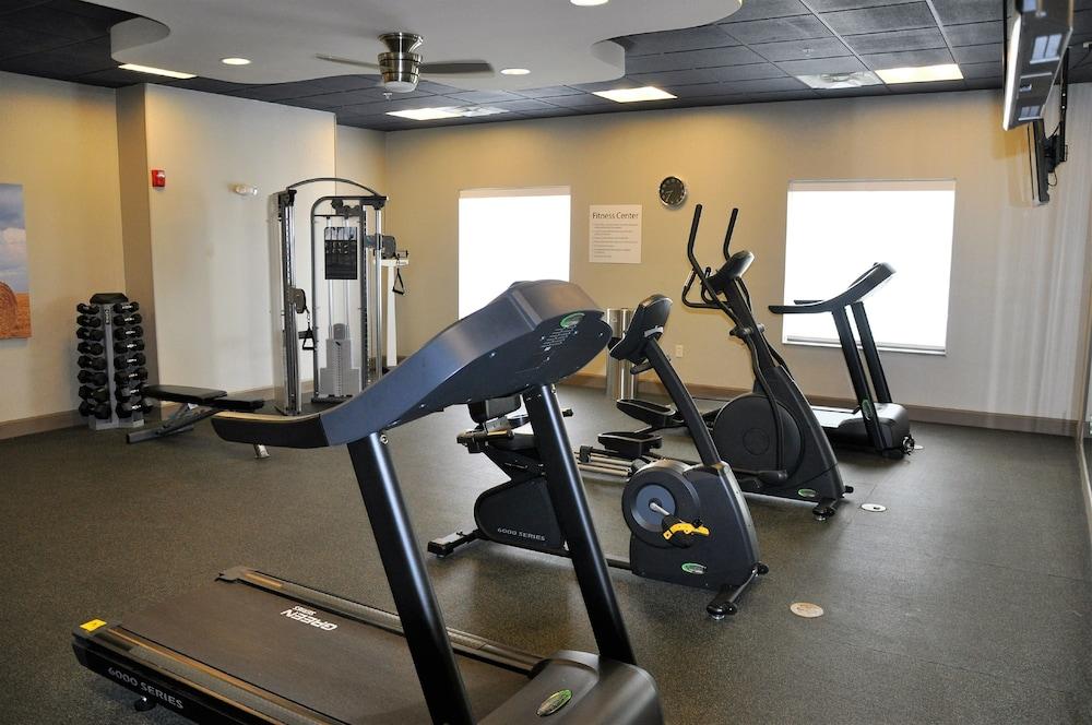 Holiday Inn Express & Suites Perry-National Fairground Area #34 by IHG photo 50