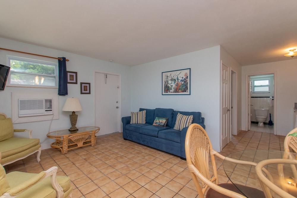 Sunset Cove Beach Resort photo 99